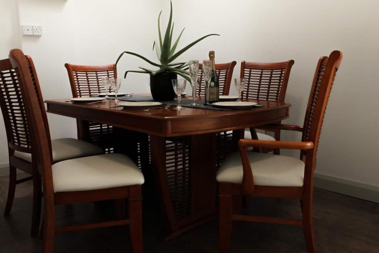 פורטראש Malin View Apartments Port71 מראה חיצוני תמונה